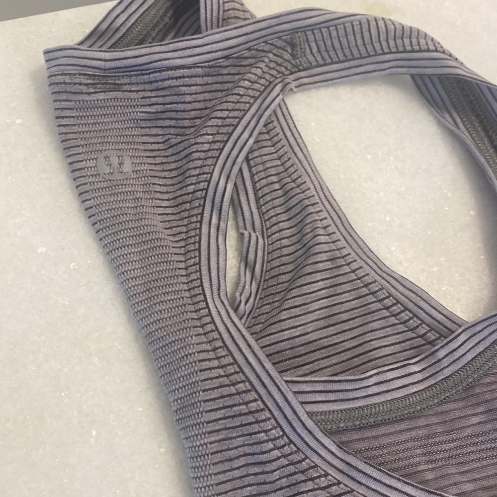 Lululemon Swiftly Race Length Tank - Picture 2 of 3